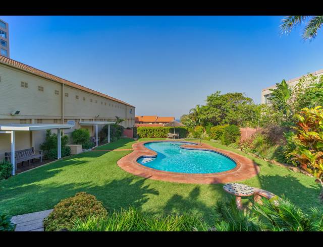 2 BEDROOM APARTMENT FOR SALE IN UMHLANGA CENTRAL